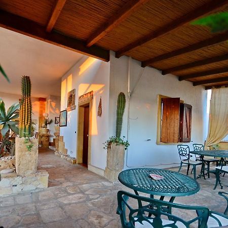Felline In Bed&Breakfast Dimora Di Charme El Salento エクステリア 写真
