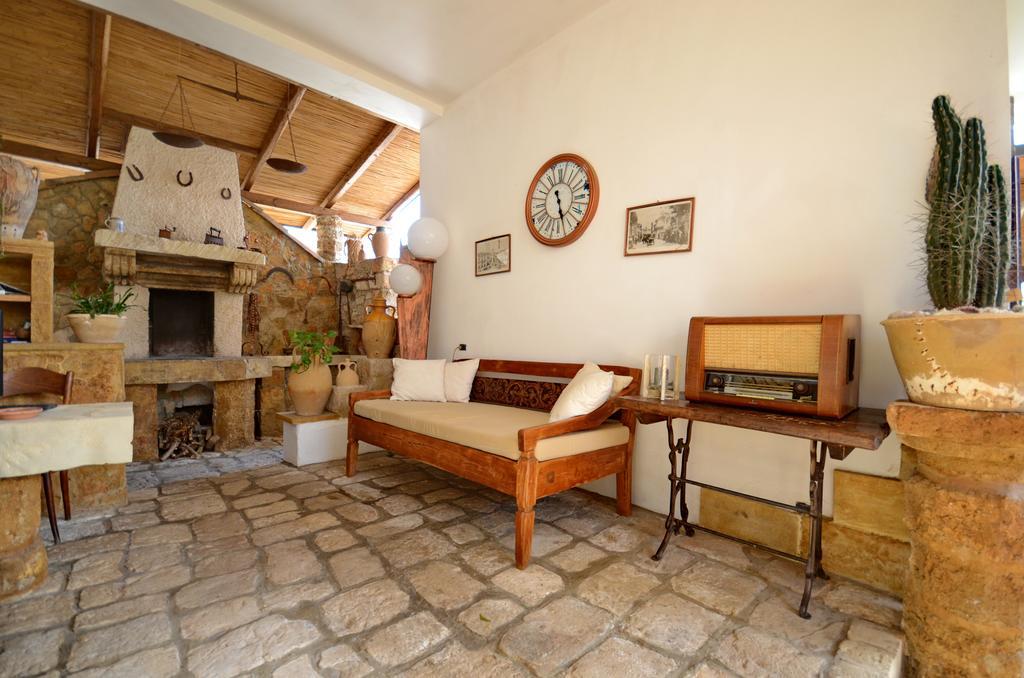Felline In Bed&Breakfast Dimora Di Charme El Salento エクステリア 写真
