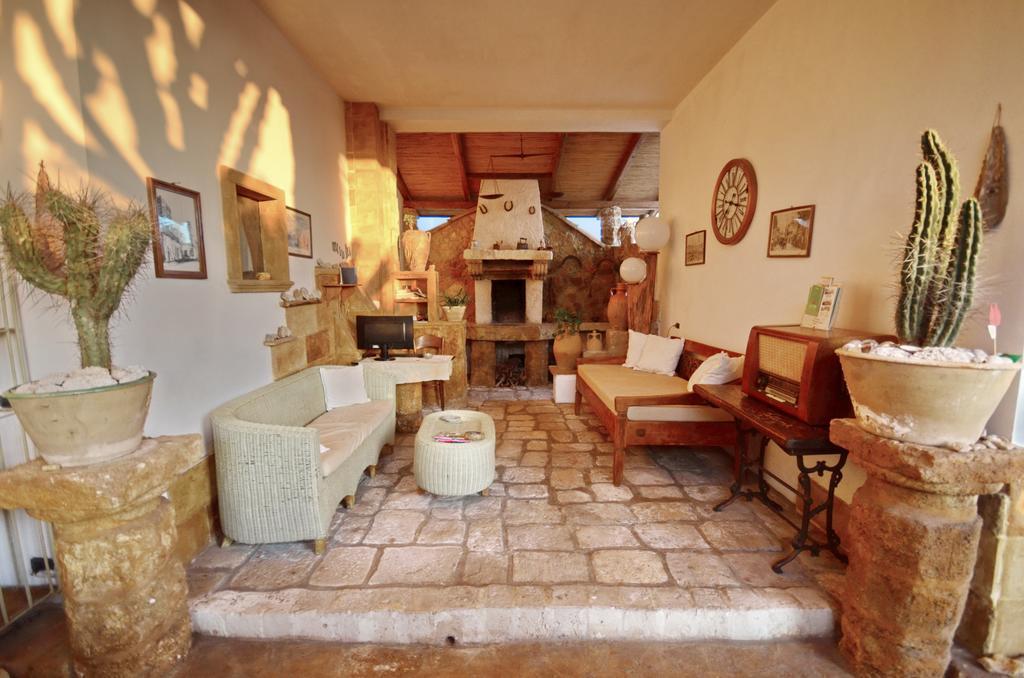 Felline In Bed&Breakfast Dimora Di Charme El Salento エクステリア 写真